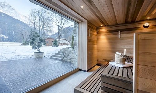 Sauna Und Hallenbad Im Wellness Hotel In Tirol